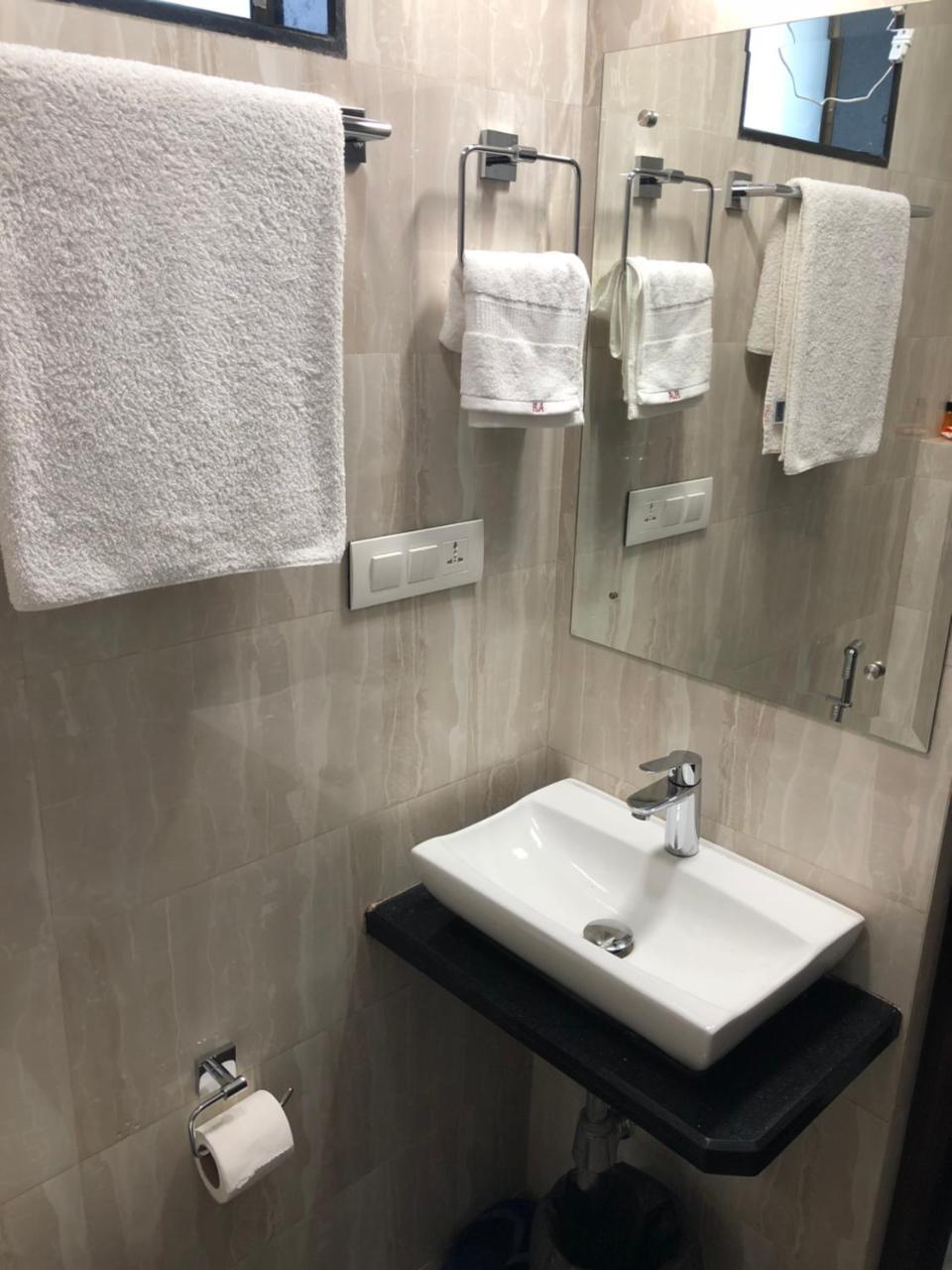 Hotel Antique - Colaba Βομβάη Εξωτερικό φωτογραφία
