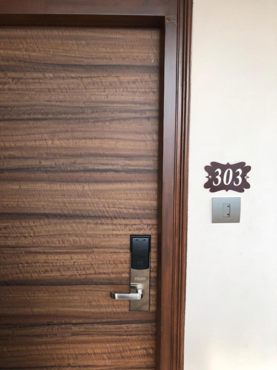 Hotel Antique - Colaba Βομβάη Εξωτερικό φωτογραφία